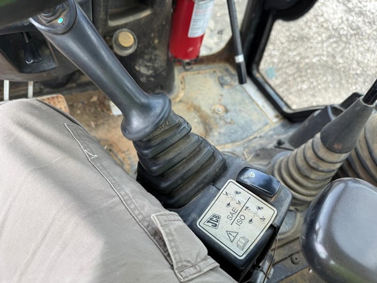 jcb-3cx14-image-27