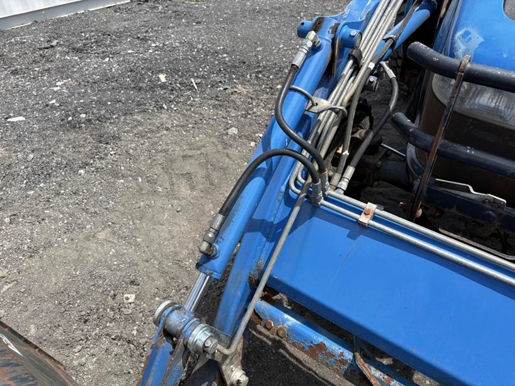 new-holland-tc45-image-7