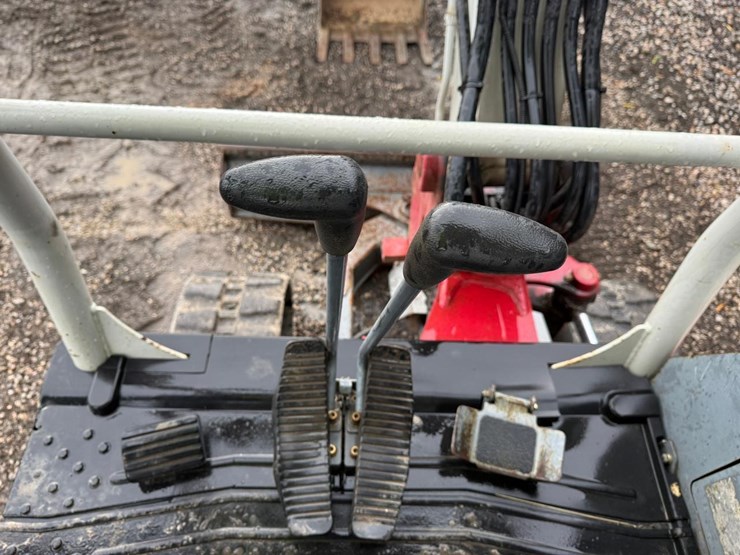2017-takeuchi-tb230-image-20