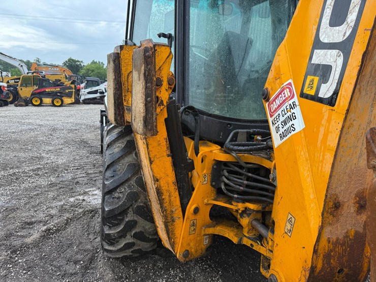 jcb-3cx14-image-18