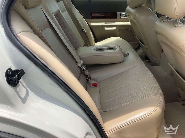 2006-lincoln-ls-sedan-image-23