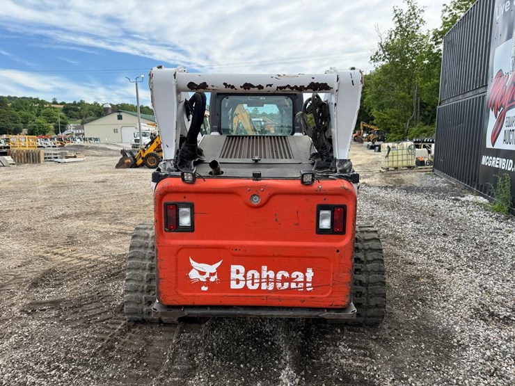 bobcat-t870-image-3