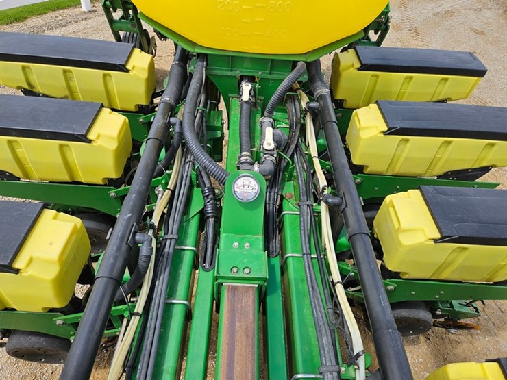 john-deere-1770-image-19