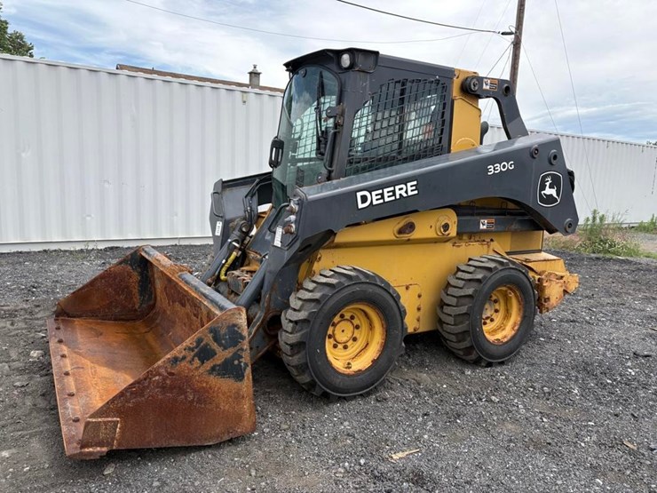 deere-330g-image-1