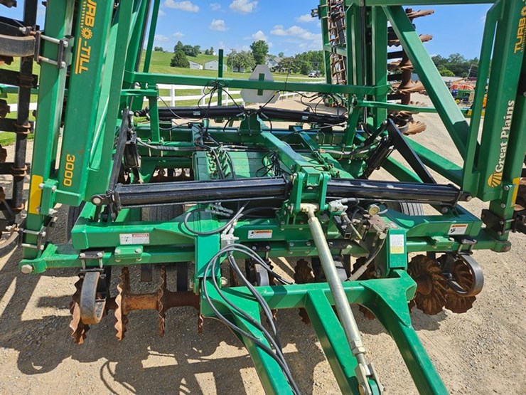 great-plains-3000tt-image-17