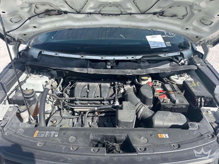 2016-ford-explorer-image-8