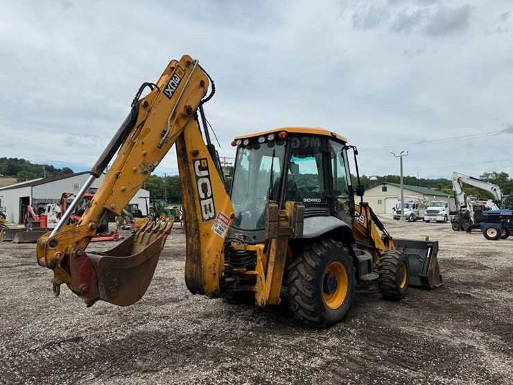 jcb-3cx14-image-4