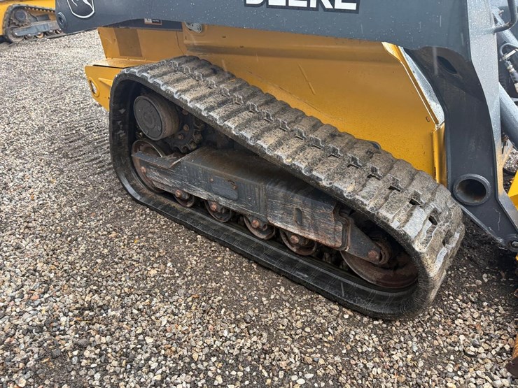 2021-deere-325g-image-12