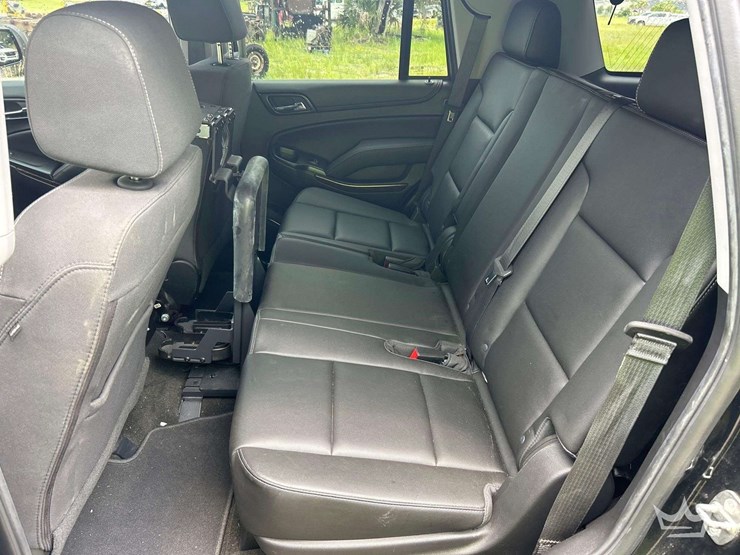 2018-chevrolet-tahoe-image-18