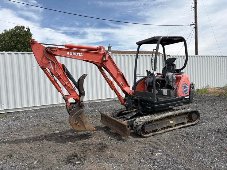 kubota-kx71-3-image-1