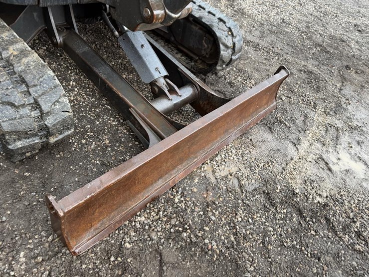 2019-bobcat-e35-image-11