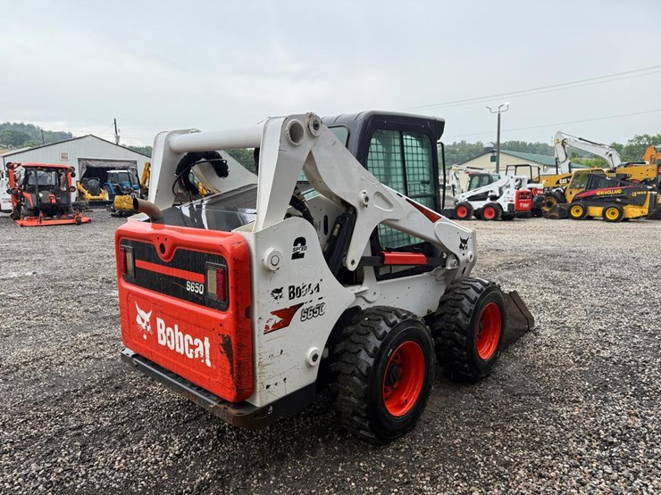 2018-bobcat-s650-image-4