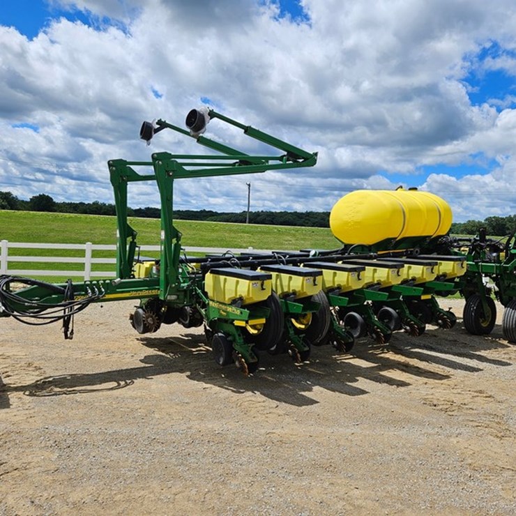 JOHN DEERE 1770