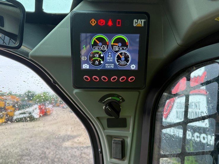 2022-caterpillar-299d3-image-22