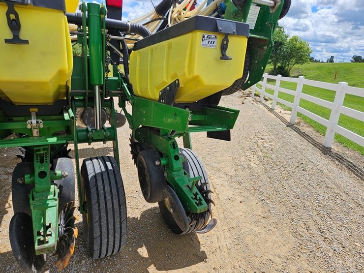 john-deere-1770-image-46