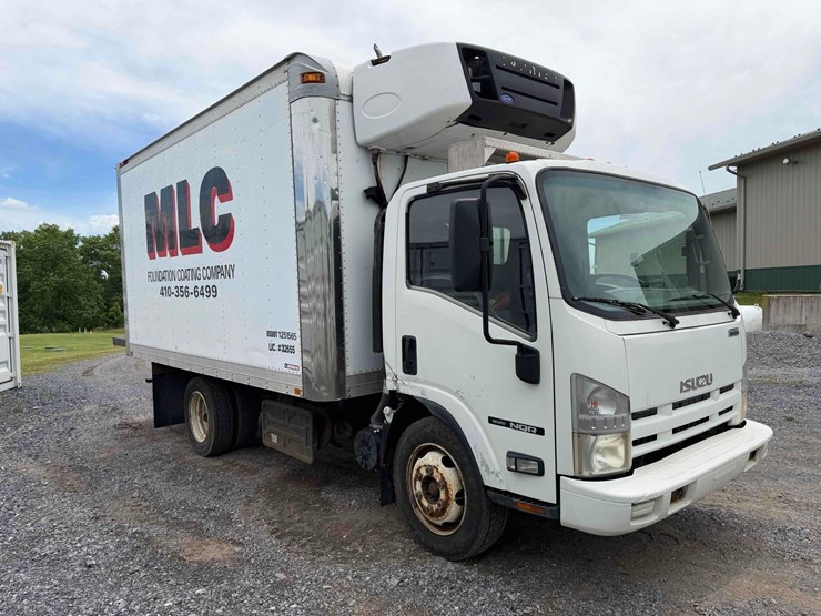 2012-isuzu-nqr-image-6