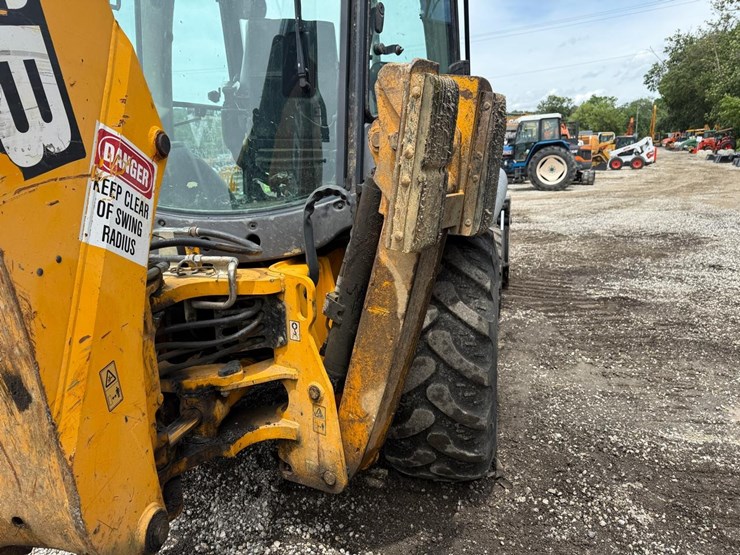 jcb-3cx14-image-13