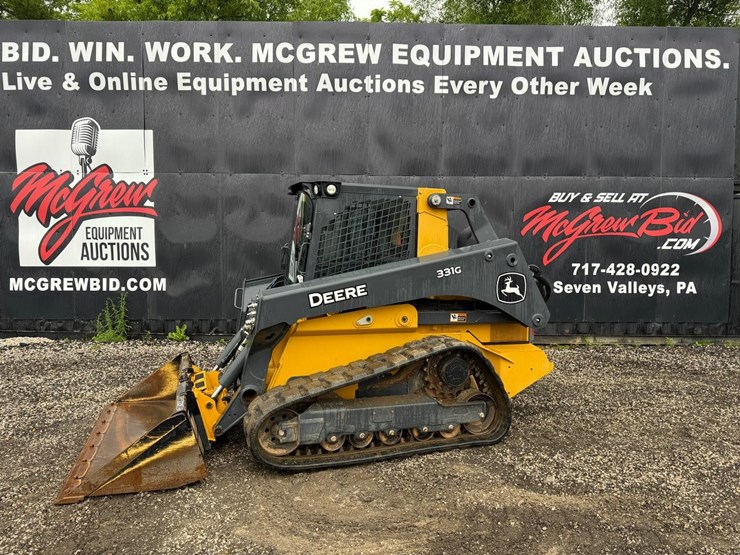 2021-deere-331g-image-1