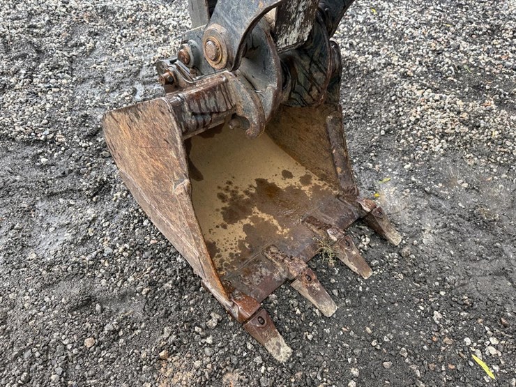 2019-bobcat-e35-image-8