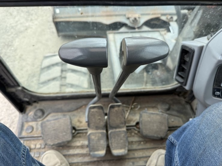 2014-kubota-kx080-4-image-35