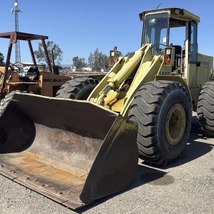 DEERE 644D