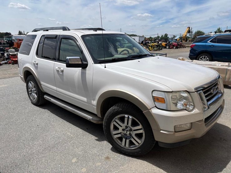 2010-ford-explorer-image-5