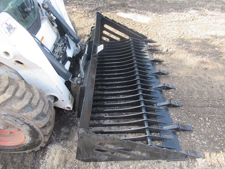 wildcat-80"-skid-steer-skeleton-tooth-bucket-image-4