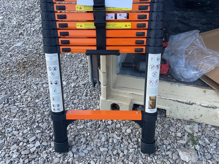 10-step-single-side-telescoping-ladder-image-1