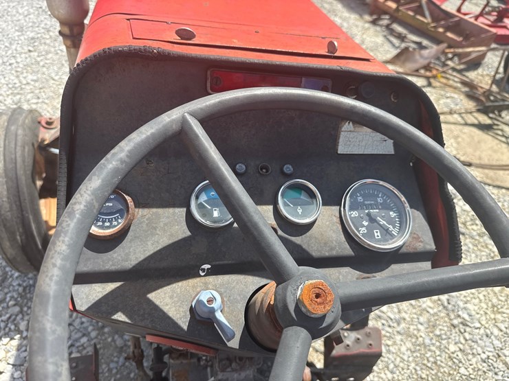 massey-ferguson-231-image-5