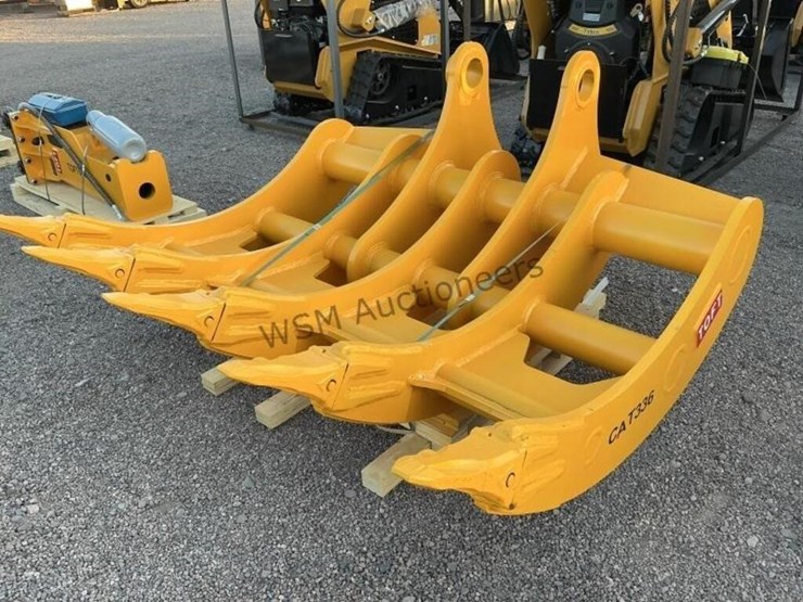 2025-caterpillar-336-image-2