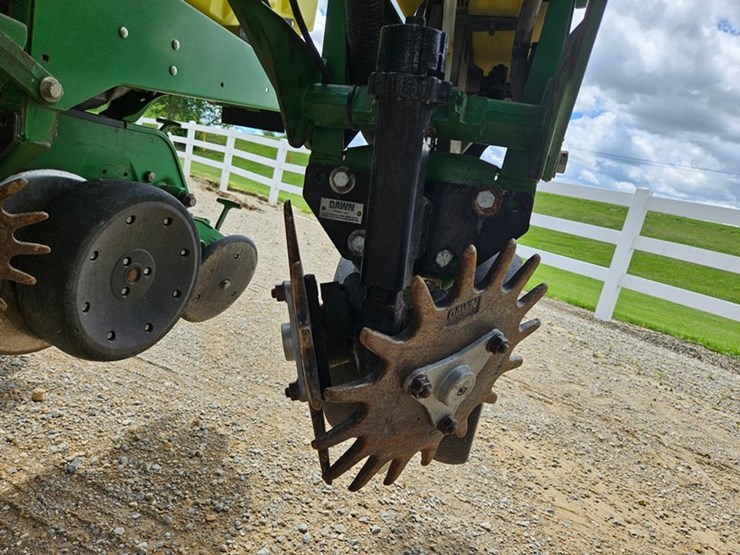 john-deere-1770-image-31