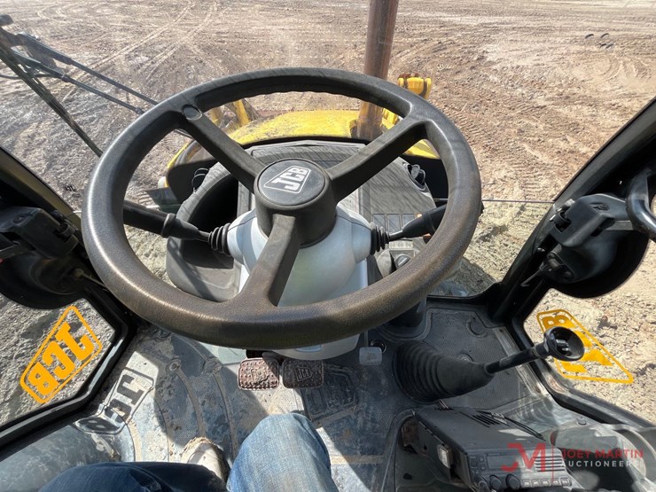 jcb-3c-image-17