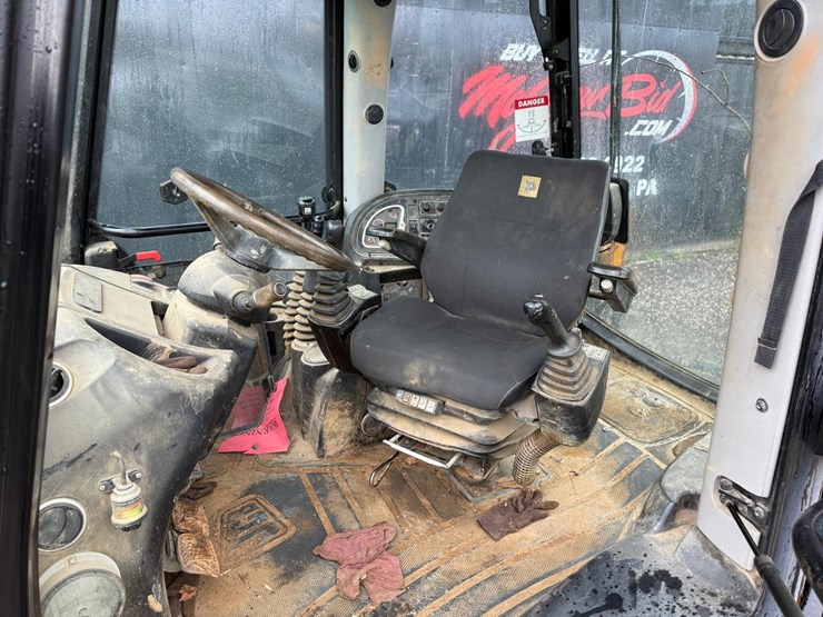 jcb-3cx14-image-22