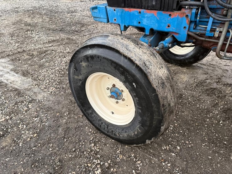 ford-7740-image-18
