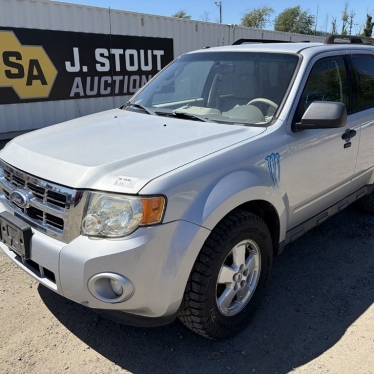 2010 FORD ESCAPE