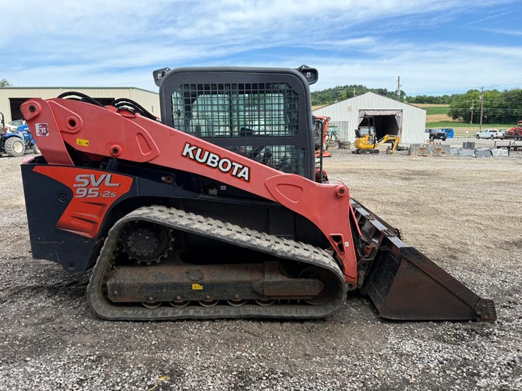 2020-kubota-svl95-2s-image-5