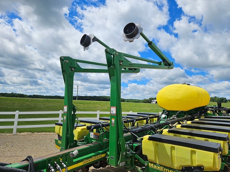 john-deere-1770-image-10