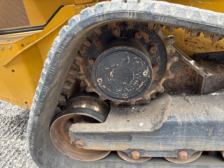 deere-333g-image-21