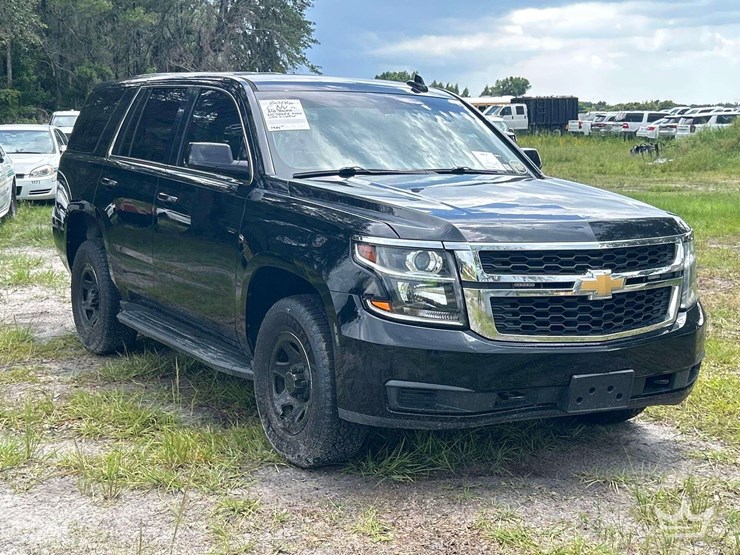 2018-chevrolet-tahoe-image-4