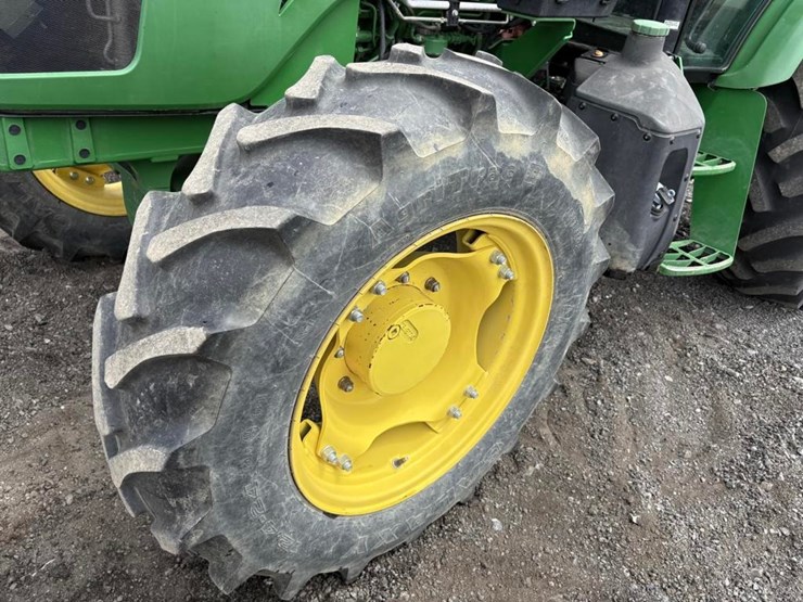 john-deere-5100e-image-9