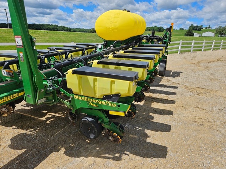 john-deere-1770-image-12