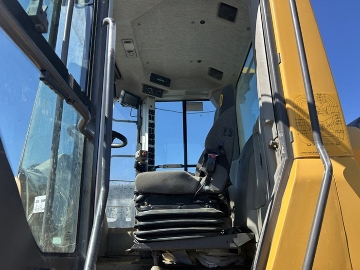 2018-volvo-l70h-image-19