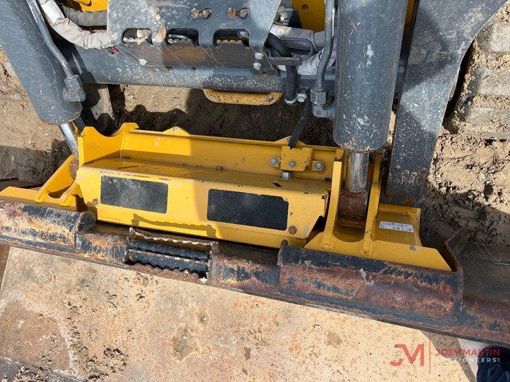 deere-331g-image-6