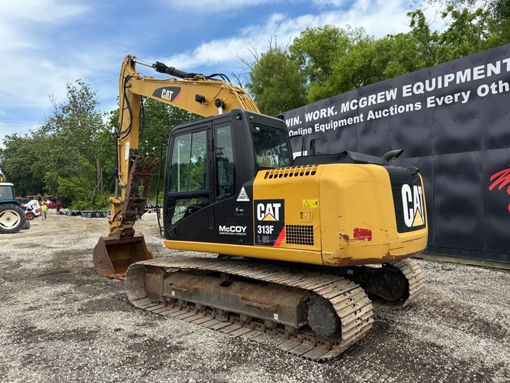 2015-caterpillar-313flgc-image-2