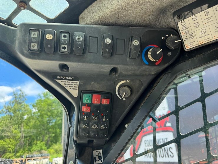 deere-333g-image-27