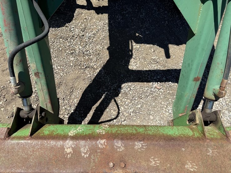 john-deere-4040-image-10