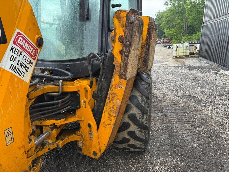 jcb-3cx14-image-13