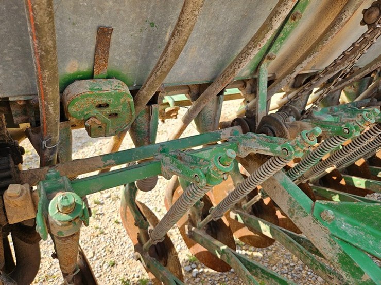 john-deere-10-image-22