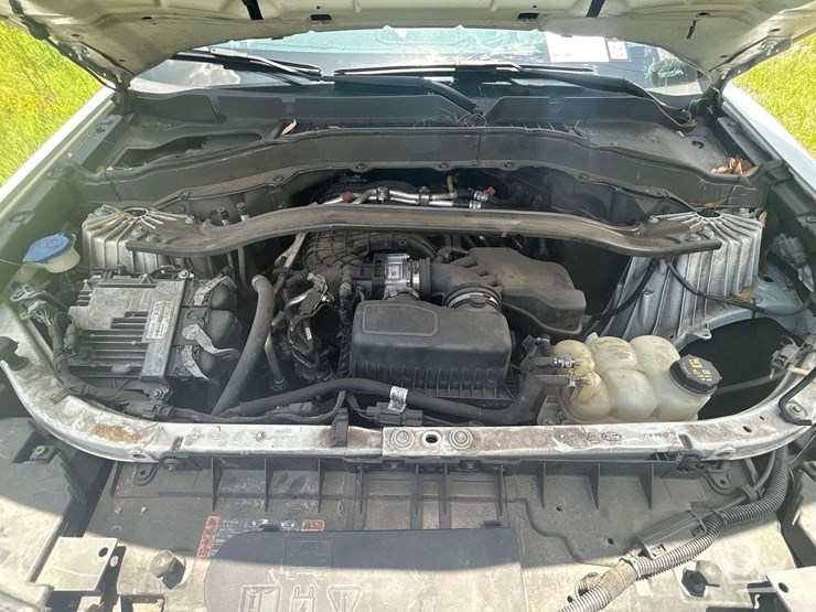 2021-ford-explorer-image-7