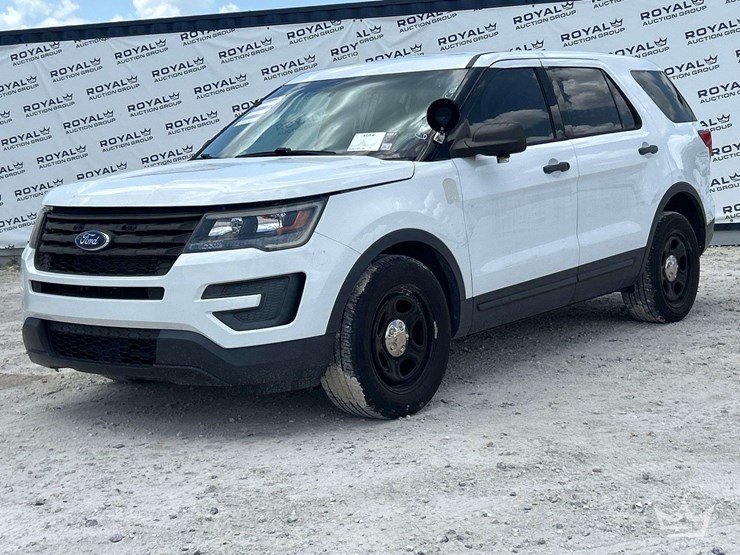 2018-ford-explorer-image-1